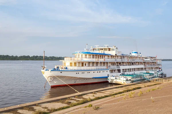 Akşam Park Yatak Nijniy Novgorod, motor geminin