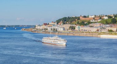 Motorlu gemi nehir ve bir görünümünü Nijniy Novgorod