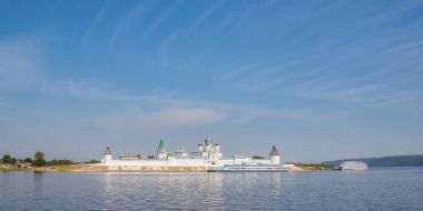 Kutsal Trinity Makaryevsky Zheltovodsky Manastırı