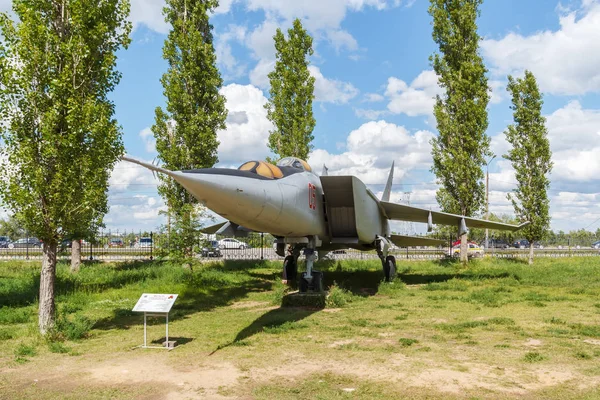   Katılımcı Sovyet süpersonik yüksek irtifa avcı-Interceptor zafer Parkı Nijniy Novgorod yaz aylarında