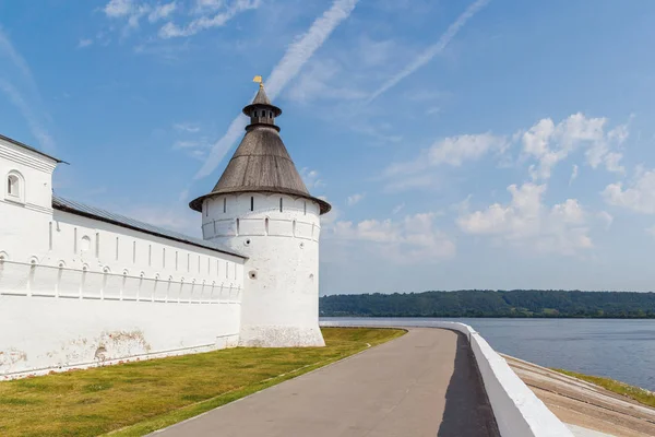 Nizhny Novgor içinde Makarevsky manastır Güneydoğu Kulesi