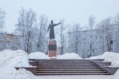 Çikolatalı meydanda Kozma madenciliği için anıt ve Pozharsky Nijniy Novgorod