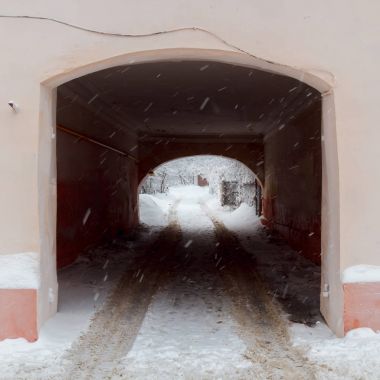 Kar yağışı kemer arka plan üzerinde