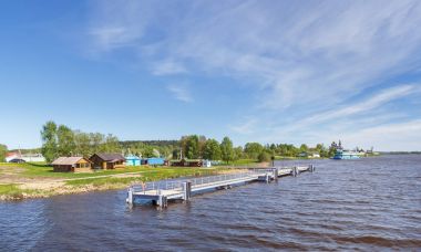 Belozersk nehre iskelede