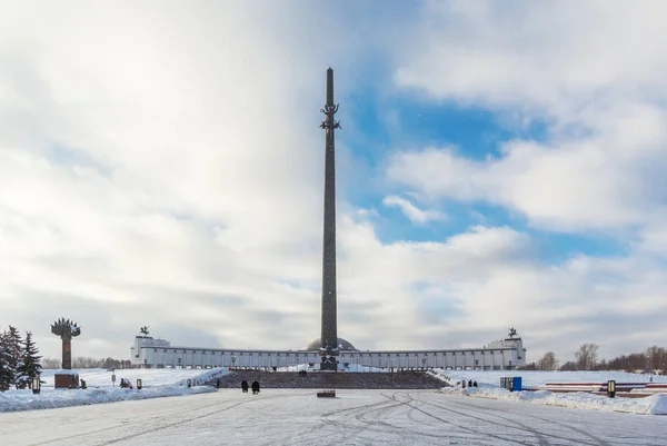 Obelisk na wzgórzu Poklonnaya w Moskwie w zimie — Zdjęcie stockowe