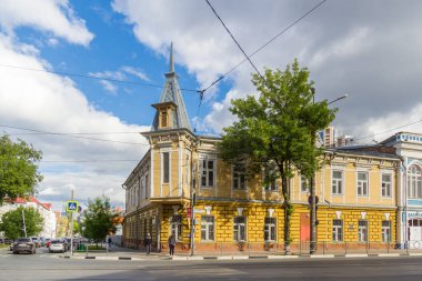 Mansion on Galaktionovskaya and Ulyanovskaya streets in Samara clipart