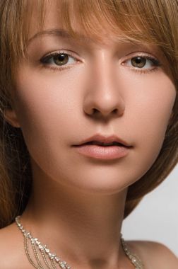 Genç bir kadının portresi