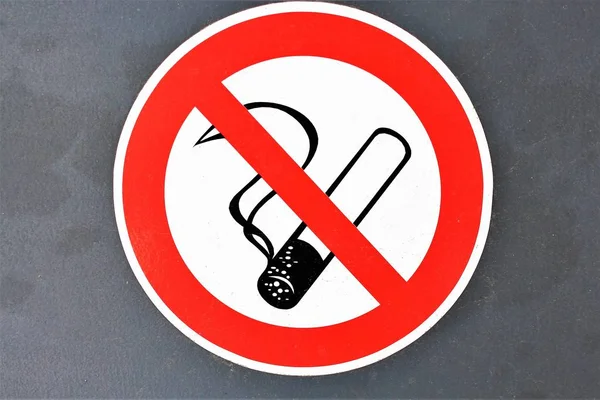 Bild eines Rauchverbotsschildes — Stockfoto