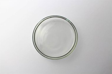 Petri kabı (Petrie kabı, petri kapsülü veya hücre kültürü kabı) silindirik cam veya bakteri veya yosun gibi kültür hücrelerinde kullanılan plastik kaplama kabı