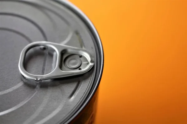 Uma imagem de uma lata — Fotografia de Stock