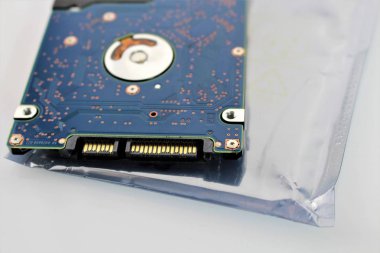 Bir sabit disk, disk ve bir steteskop kavramı görüntüsünü