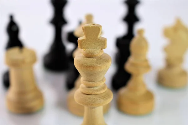 Ein Konzeptbild von Schachfiguren — Stockfoto