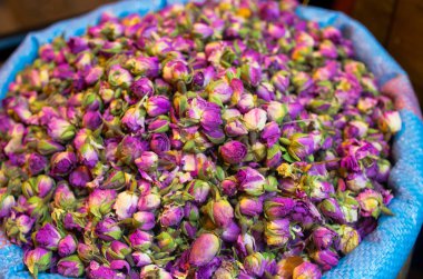Gıda madde olarak kurutulmuş güller