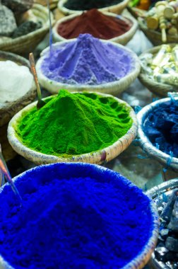 Baharat Fas piyasada çok