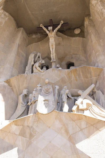 Estátuas da Igreja da Sagrada Família - Barcelona, Espanha — Fotografia de Stock