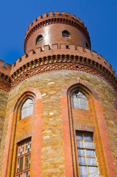 Palácio em Kamieniec Zabkowicki, Polonia — Fotografia de Stock