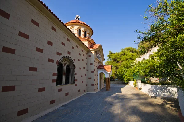 Agios Nektarios kyrka, Rhodos, Grekland — Stockfoto