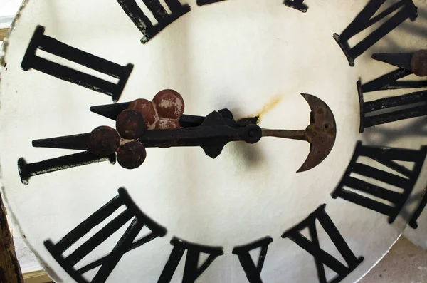 Πεζοπόρα τμήματα πρόσωπο από μεγάλο ρολόι — Φωτογραφία Αρχείου