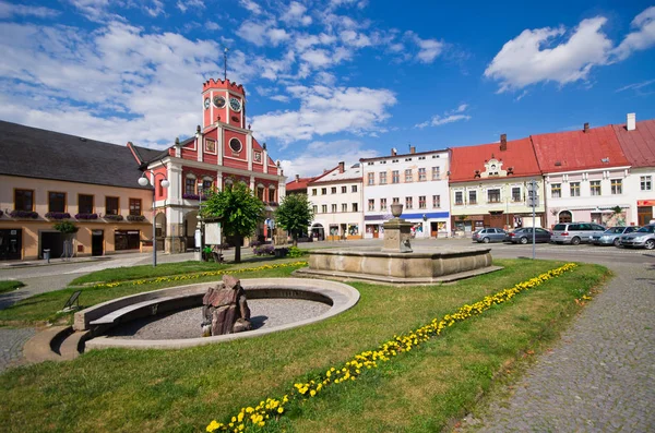 Plaza de la ciudad de Police nad Metuji, República Checa —  Fotos de Stock