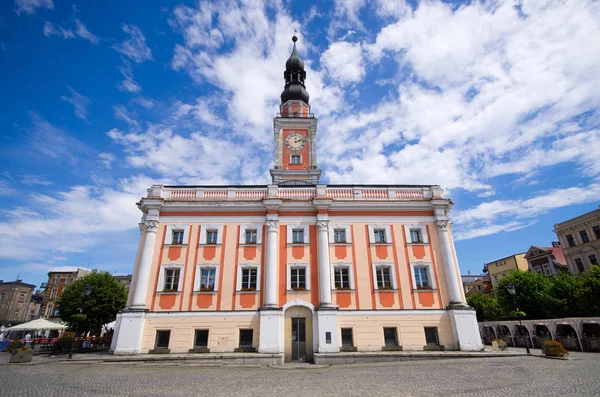 Town hall and square in Leszno, Poland — Stock Photo, Image