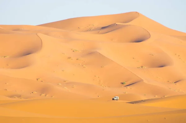 Τροχόσπιτο στην έρημο, Μαρόκο — Φωτογραφία Αρχείου
