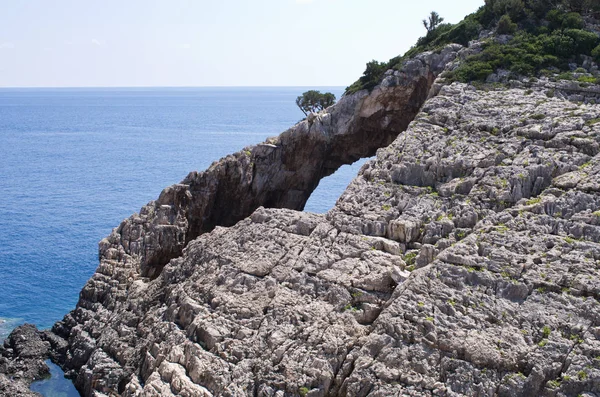 Korakonissi bay taş köprü oluşumu, Zakynthos, Yunanistan