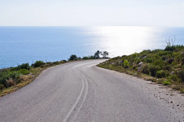 Estrada na ilha de Zakynthos, Grécia — Fotografia de Stock