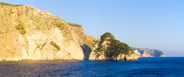 Klify z Zakynthos island, Agalas, Grecja — Zdjęcie stockowe