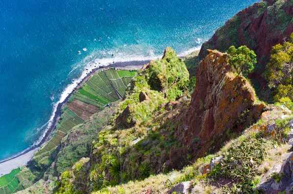Uitzicht vanaf Cabo Girao klif. Eiland Madeira, Portugal. — Stockfoto