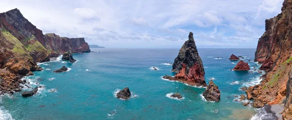 ポンタ・デ・サオ・ルレンコ半島、ポンタ・デ・サオ・ルレンコ半島のマドロック-マデイラ島 — ストック写真