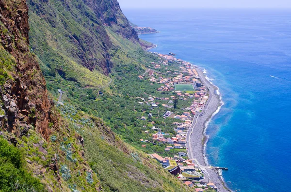 Vista sobre Paul do Mar, Madeira, Portugal — Fotografia de Stock