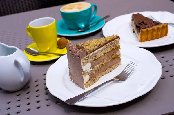 Gâteau au café au restaurant — Photo