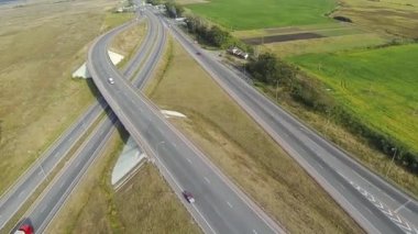 Otoyol kavşağı hava atış, Dronu takip kamyon