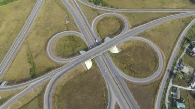 Otoyol kavşağı hava atış, Dronu takip kamyon