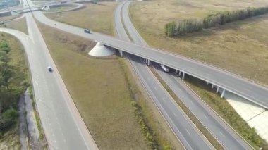 Otoyol kavşağı hava atış, Dronu takip kamyon