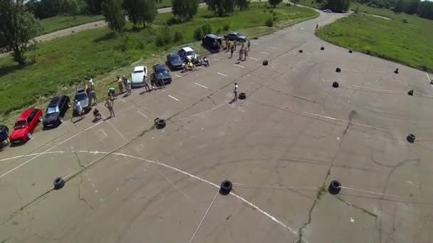 KIEV, UCRANIA - 26 de junio de 2016: Vista aérea de BMW e30 Motor Show — Vídeos de Stock