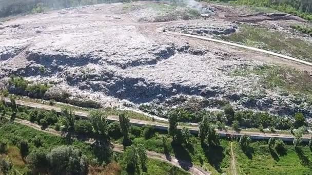 Ville décharge d'ordures d'une vue à vol d'oiseau 