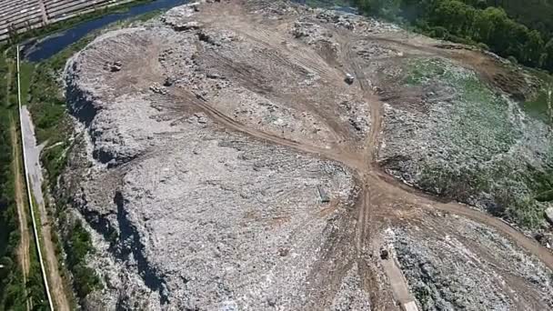 Ville décharge d'ordures d'une vue à vol d'oiseau 