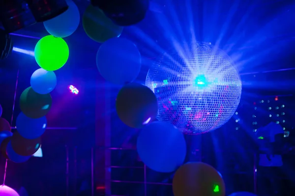 Mirror ball rolling in the night club — Stock Photo, Image