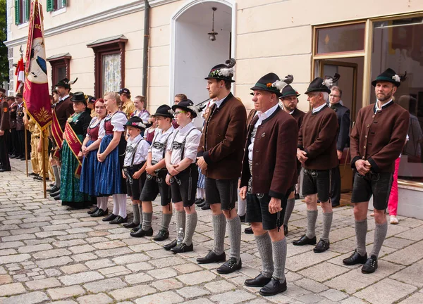 Lofer Áustria Maio 2018 Desfile Militar Trajes Nacionais — Fotografia de Stock