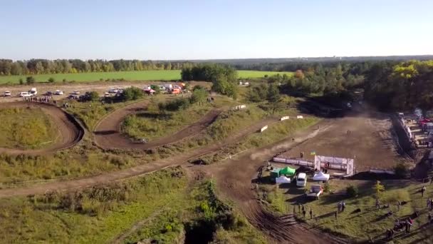 Zhytomyr Ukraine Oktober 2018 Folk Står Kullarna Och Tittar Motocross — Stockvideo