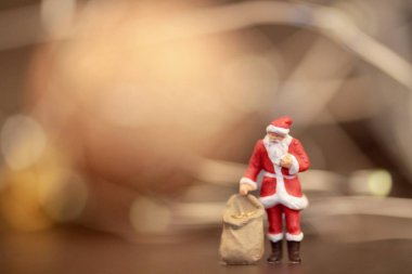 Noel atmosferinde Noel Baba 'nın minyatürü 