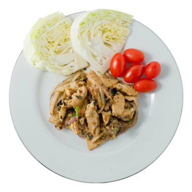 Beyaz izole baharatlı ızgara domuz salata