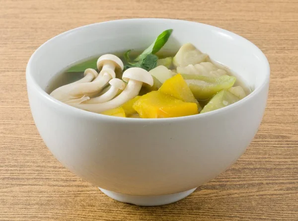 Close Up Thai Sopa de verduras mixtas picantes y calientes —  Fotos de Stock
