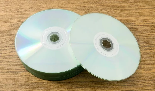 CD o DVD in bianco nella scatola di archiviazione — Foto Stock