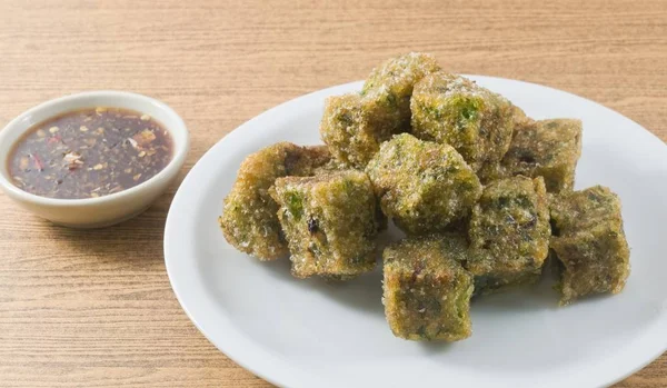 Fried Steamed Dumpling Made of Garlic Chives — Stock Photo, Image