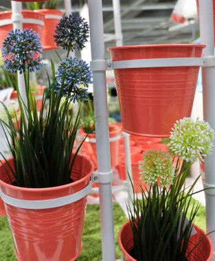 Mavi ve beyaz yapay Allium Giganteum Metal tencere