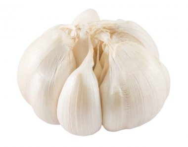 Çiğ sarımsak ampuller ve beyaz diş sarımsak 