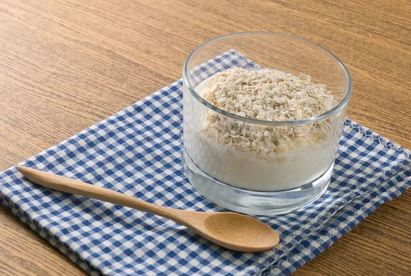 Delicious Yoghurt with Porridge Oats in A Cup — Stok Foto
