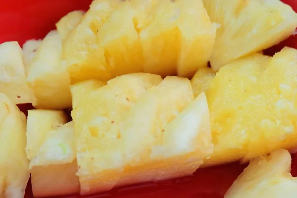 Zbliżenie na świeże i słodki ananas organiczne — Zdjęcie stockowe
